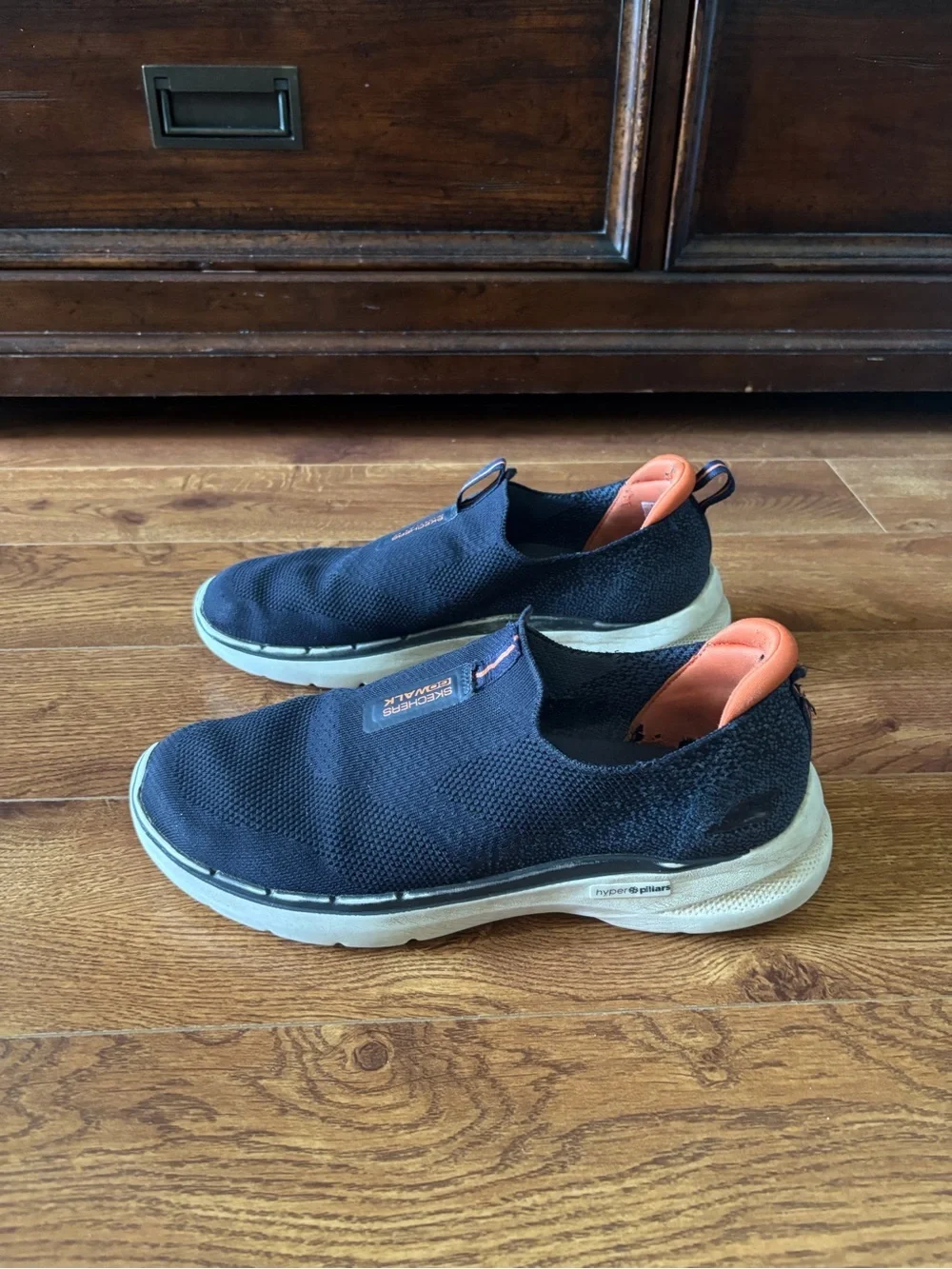 Skechers slip trainers